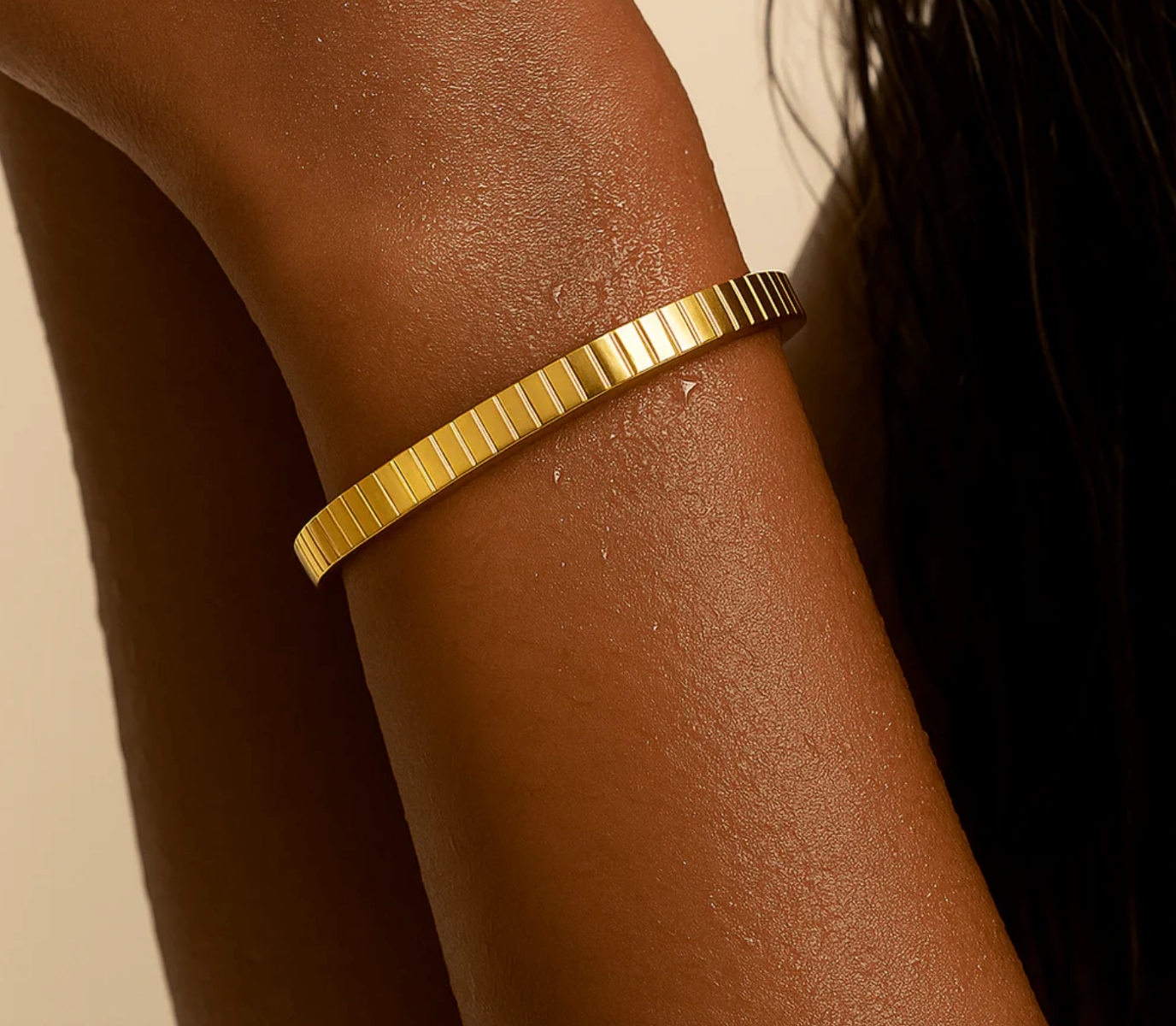 Kyle Bangle Bracelet - Gold