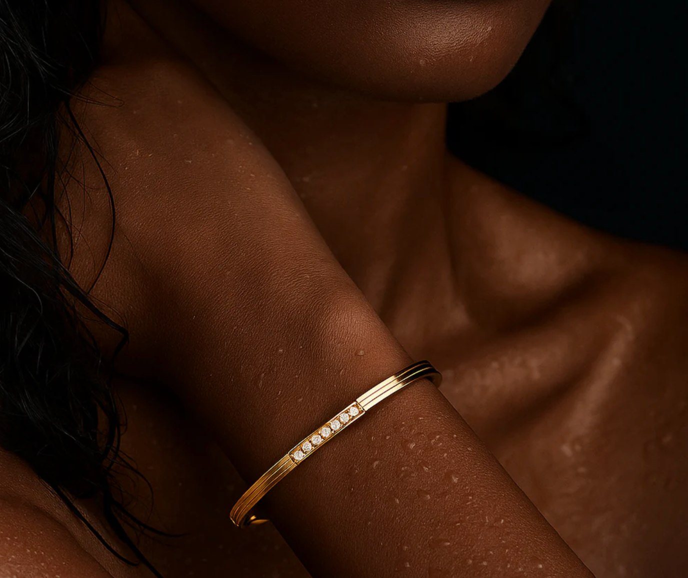 Cleo Bangle Bracelet - Gold