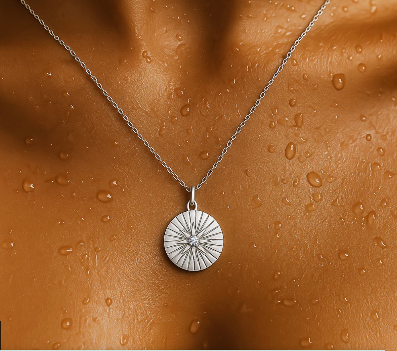 Rue Sunburst Disc Necklace - Silver