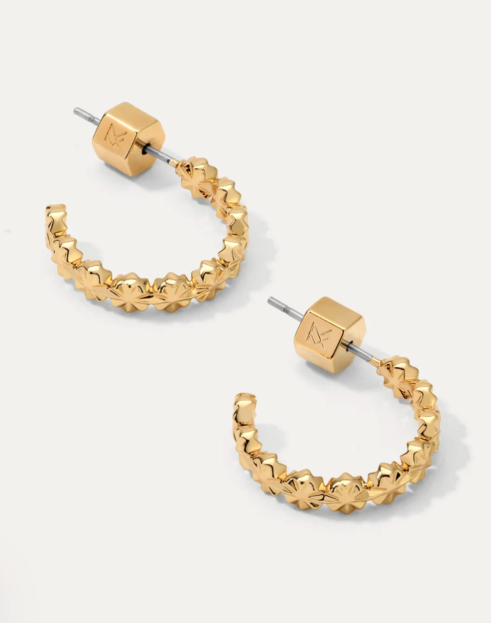 Lauren Hoops - Gold