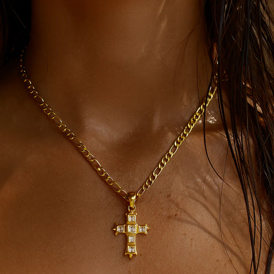 Maren Figaro Cross Necklace - Gold