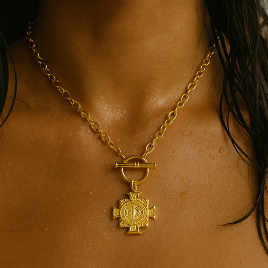 Zayn Cross Necklace - Gold