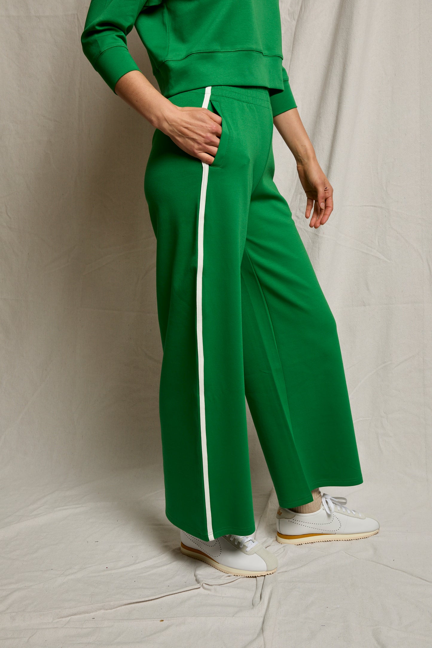 Mikos Travel Wide Leg Pants