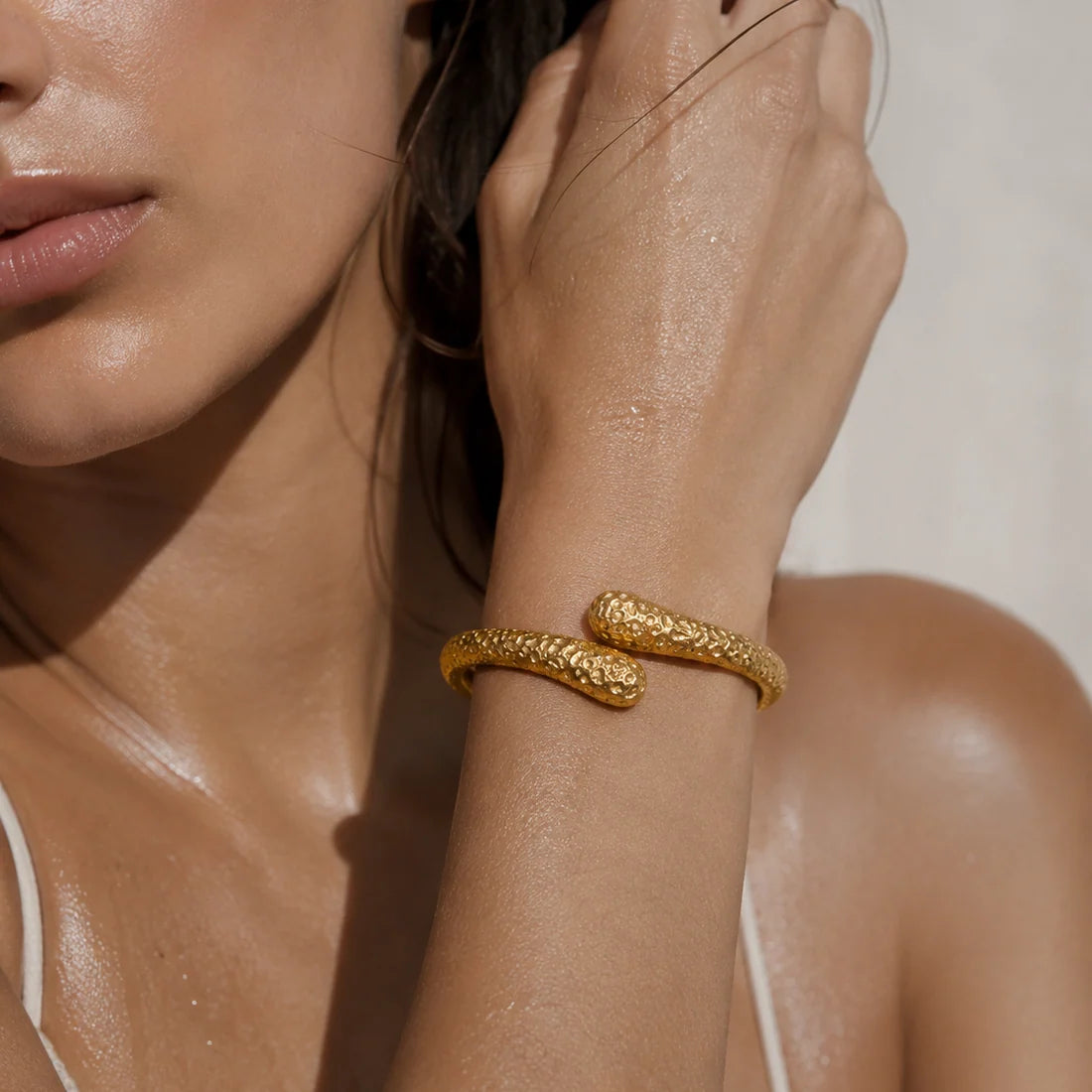 Maura Cuff Bracelet - Gold