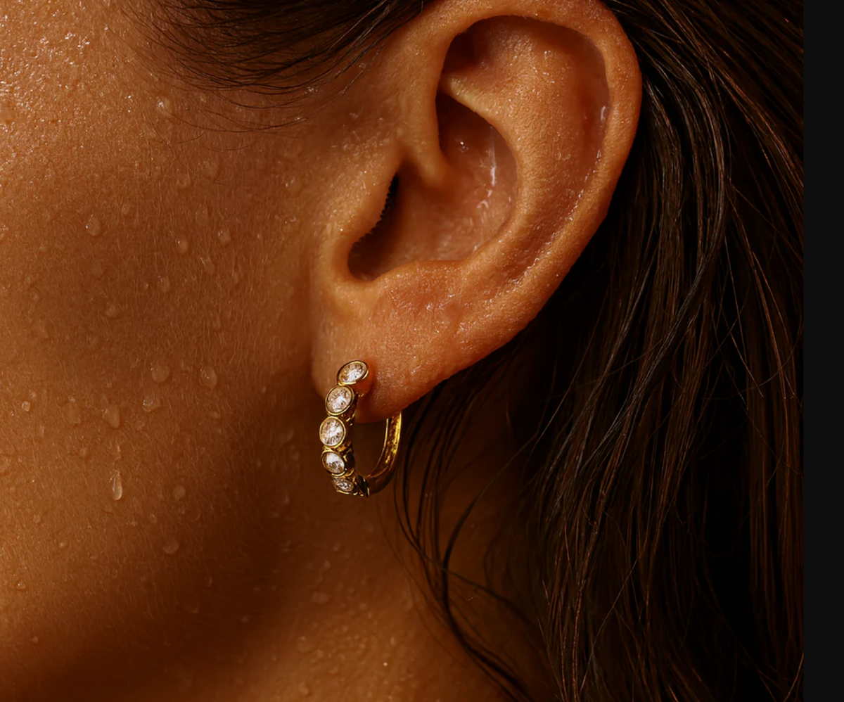 Varra Mini Hoop Earring - Gold