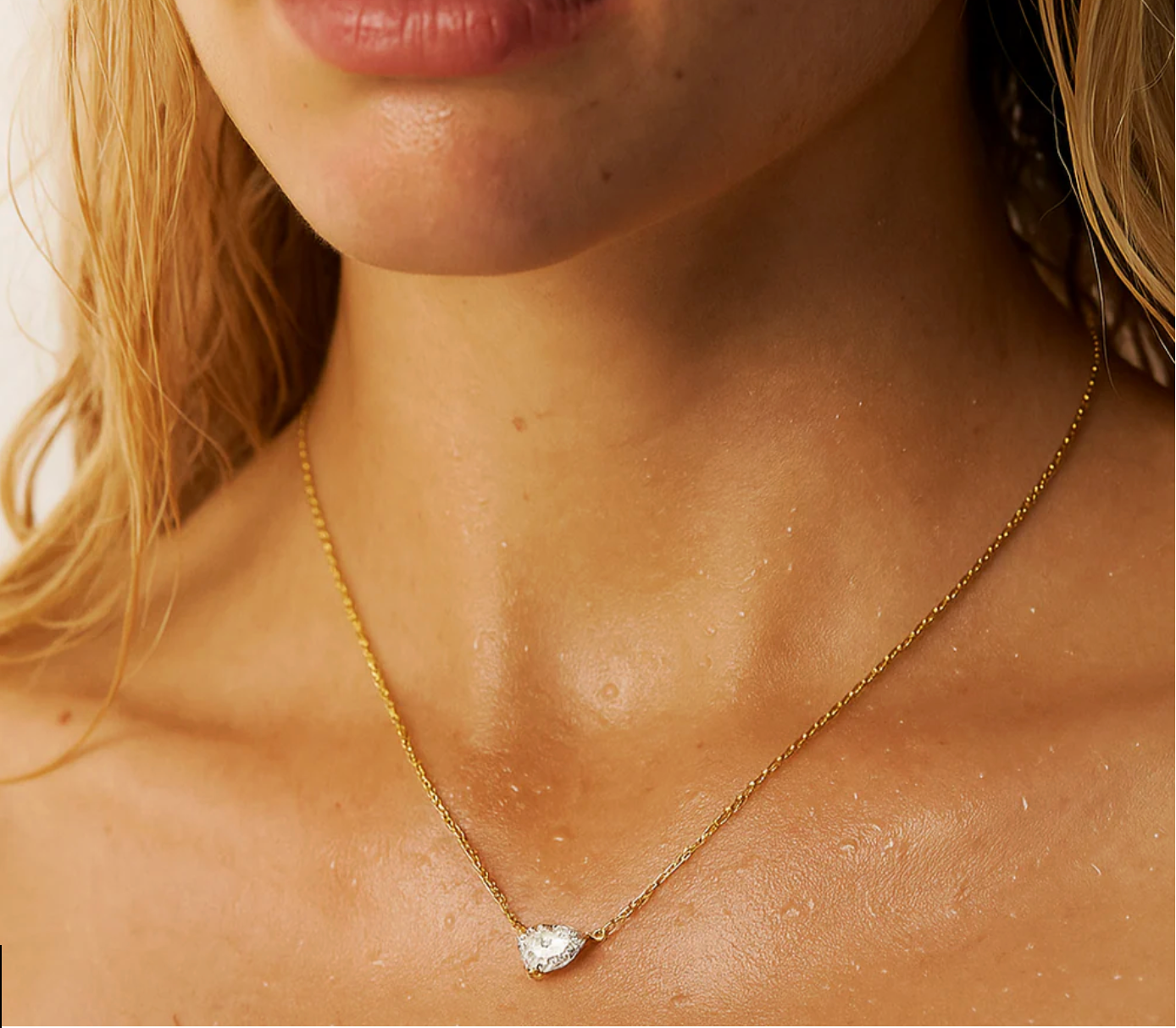 Lola Solitaire Sideways Pear Necklace - Gold