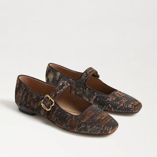 Michaela Flat - Mushroom Velvet